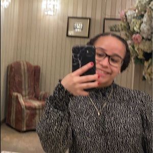 Meet your Posher, Yadira